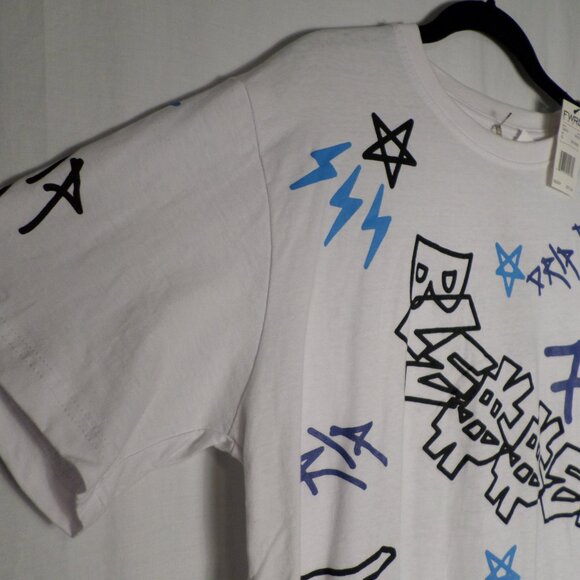 FWRD Denim White Graffiti Fashion Tee Mens Sz XL NWT - Picture 3 of 14